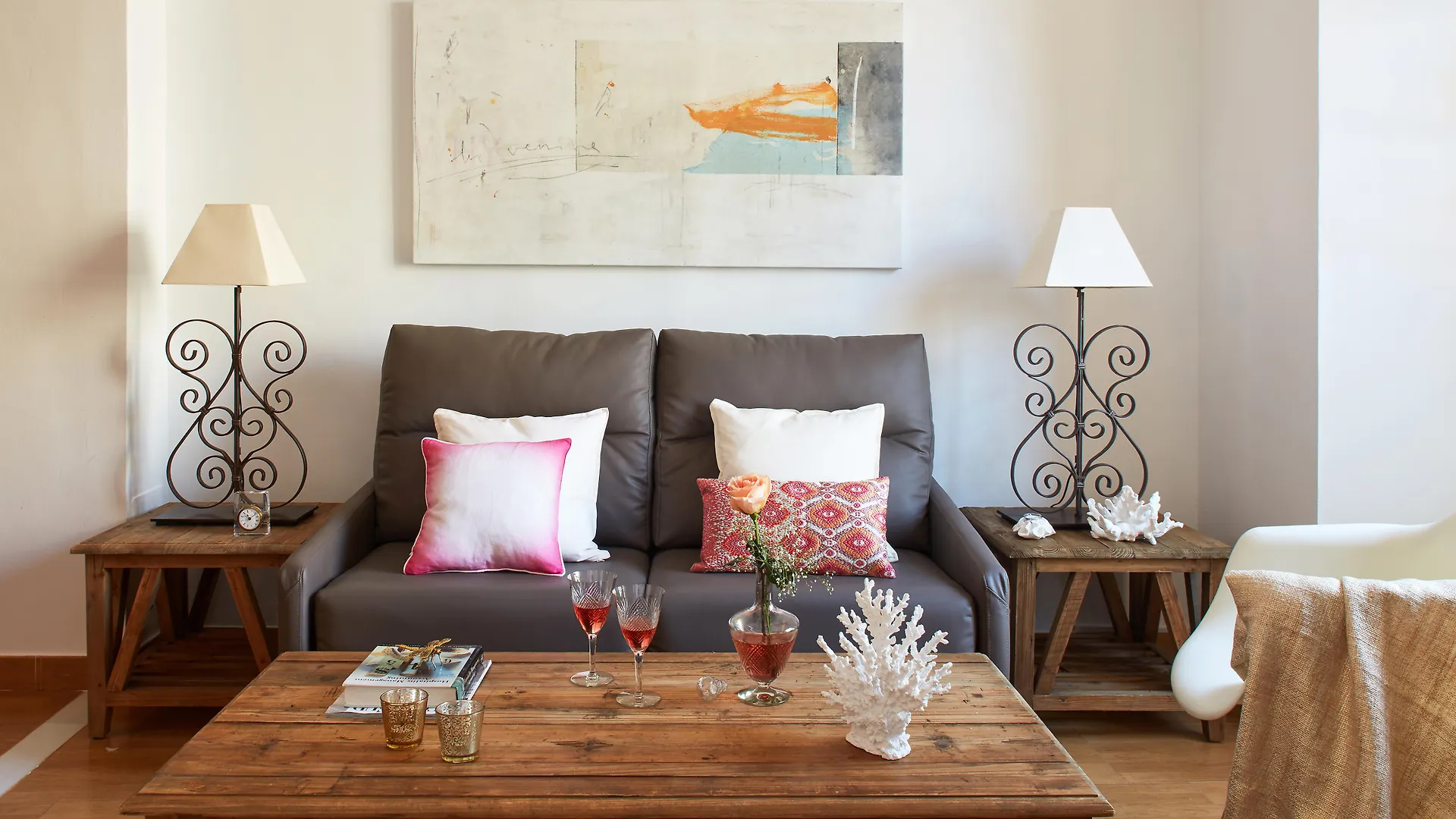 Lodgingmalaga Plaza De La Constitucion Apartment