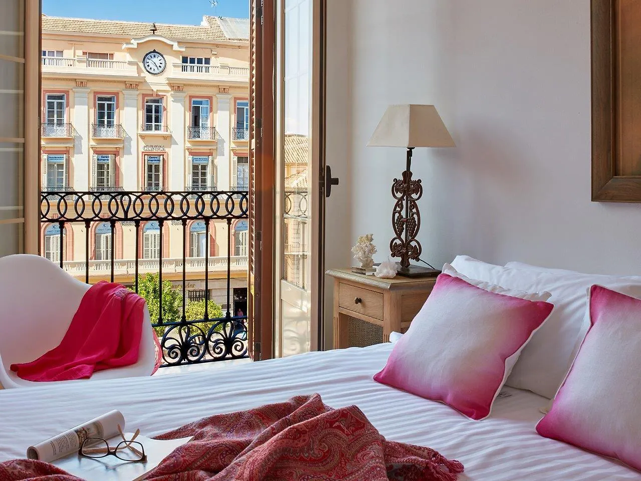 Lodgingmalaga Plaza De La Constitucion Apartment
