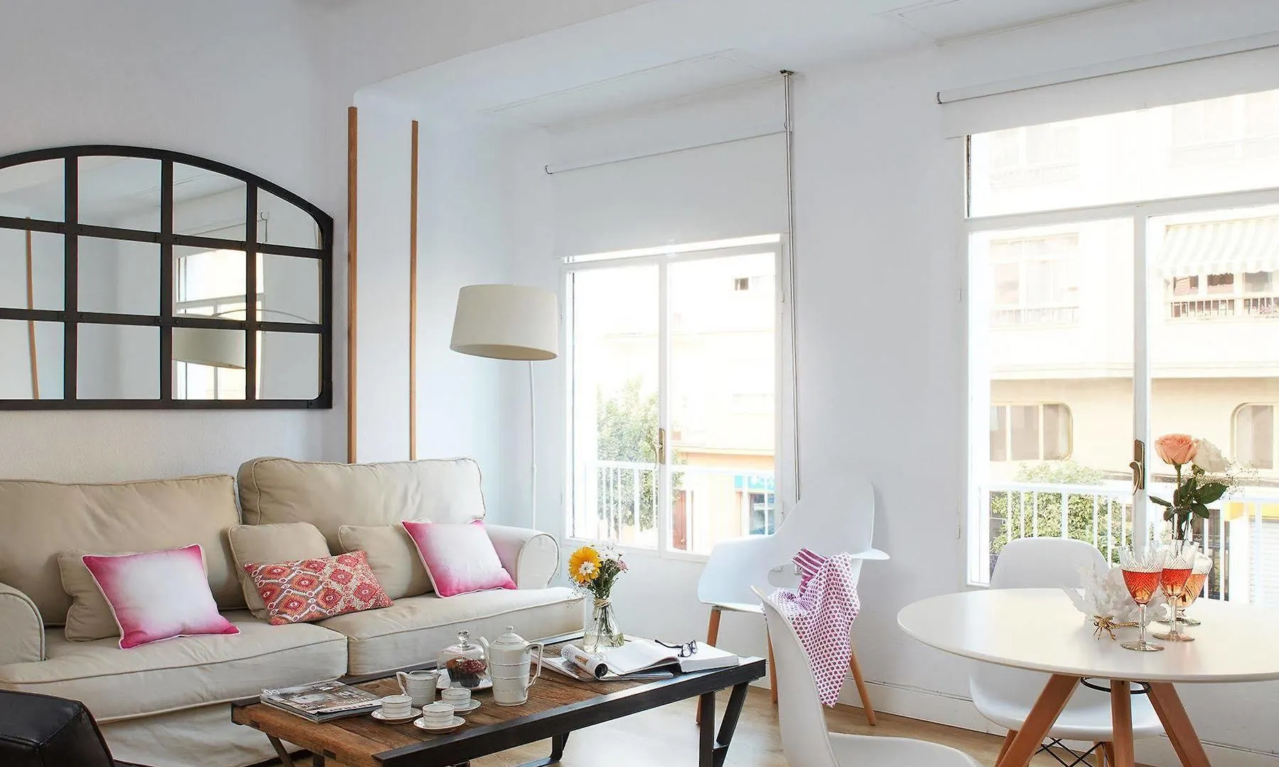 Lodgingmalaga Plaza De La Constitucion Apartment